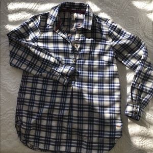 Hatley long sleeve button 4-button tunic.